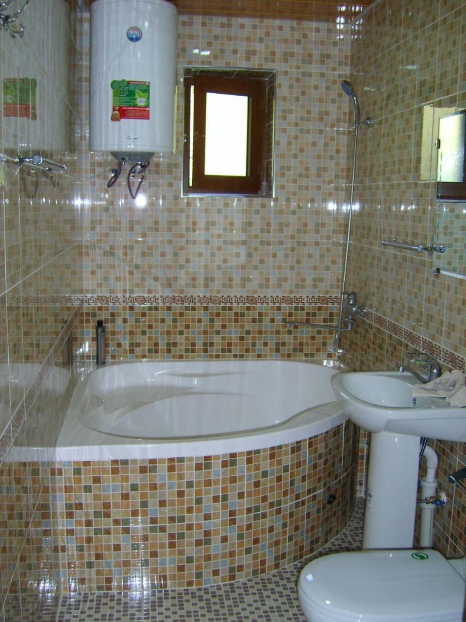 Yukary-Ukhum Hayat Guesthouse Nuratau Mountain מראה חיצוני תמונה