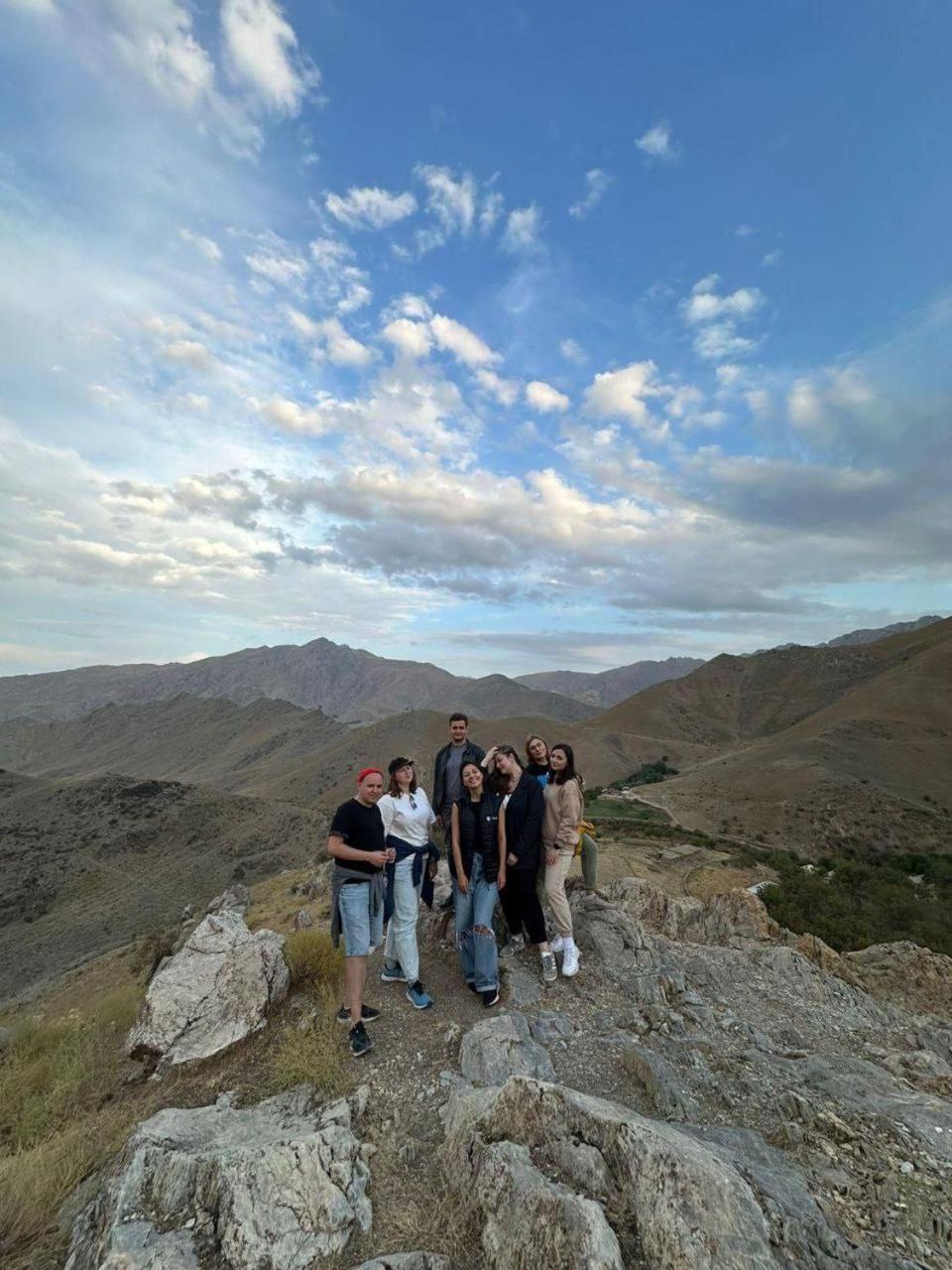 Yukary-Ukhum Hayat Guesthouse Nuratau Mountain מראה חיצוני תמונה