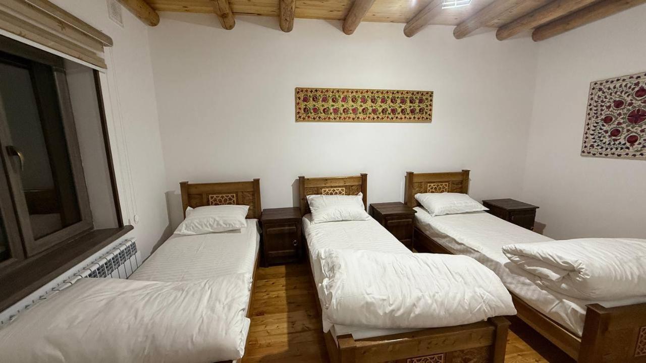 Yukary-Ukhum Hayat Guesthouse Nuratau Mountain מראה חיצוני תמונה